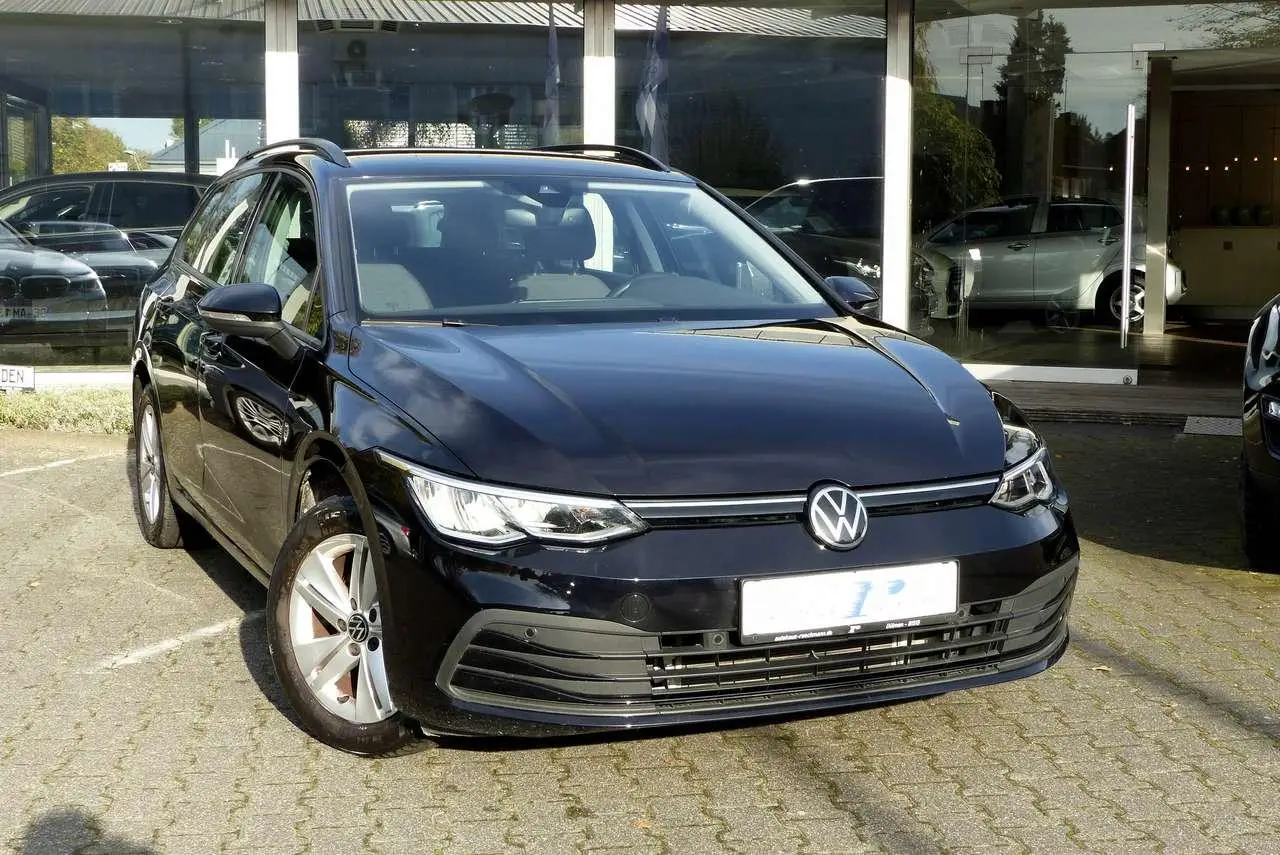 Photo 1 : Volkswagen Golf 2022 Essence