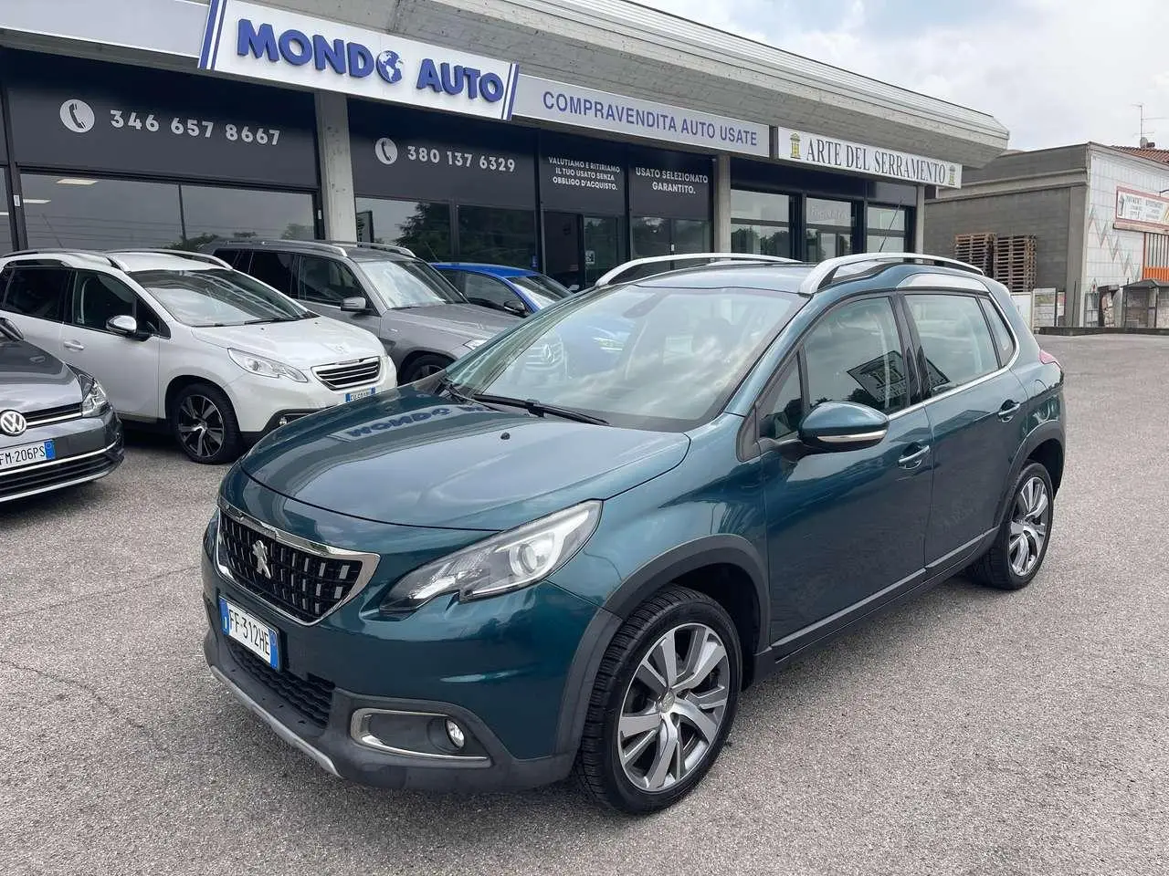 Photo 1 : Peugeot 2008 2016 Petrol