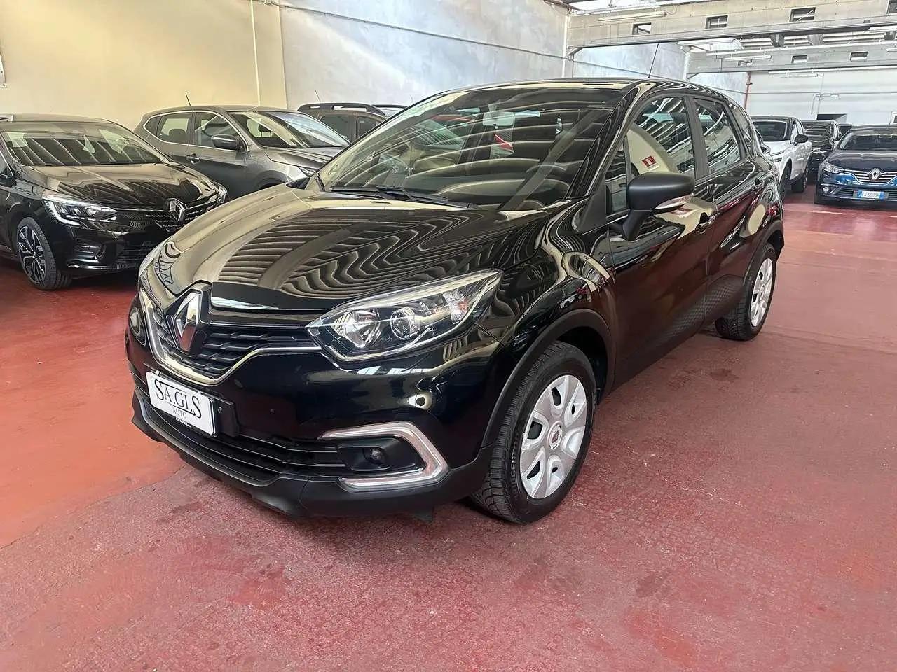 Photo 1 : Renault Captur 2019 Petrol