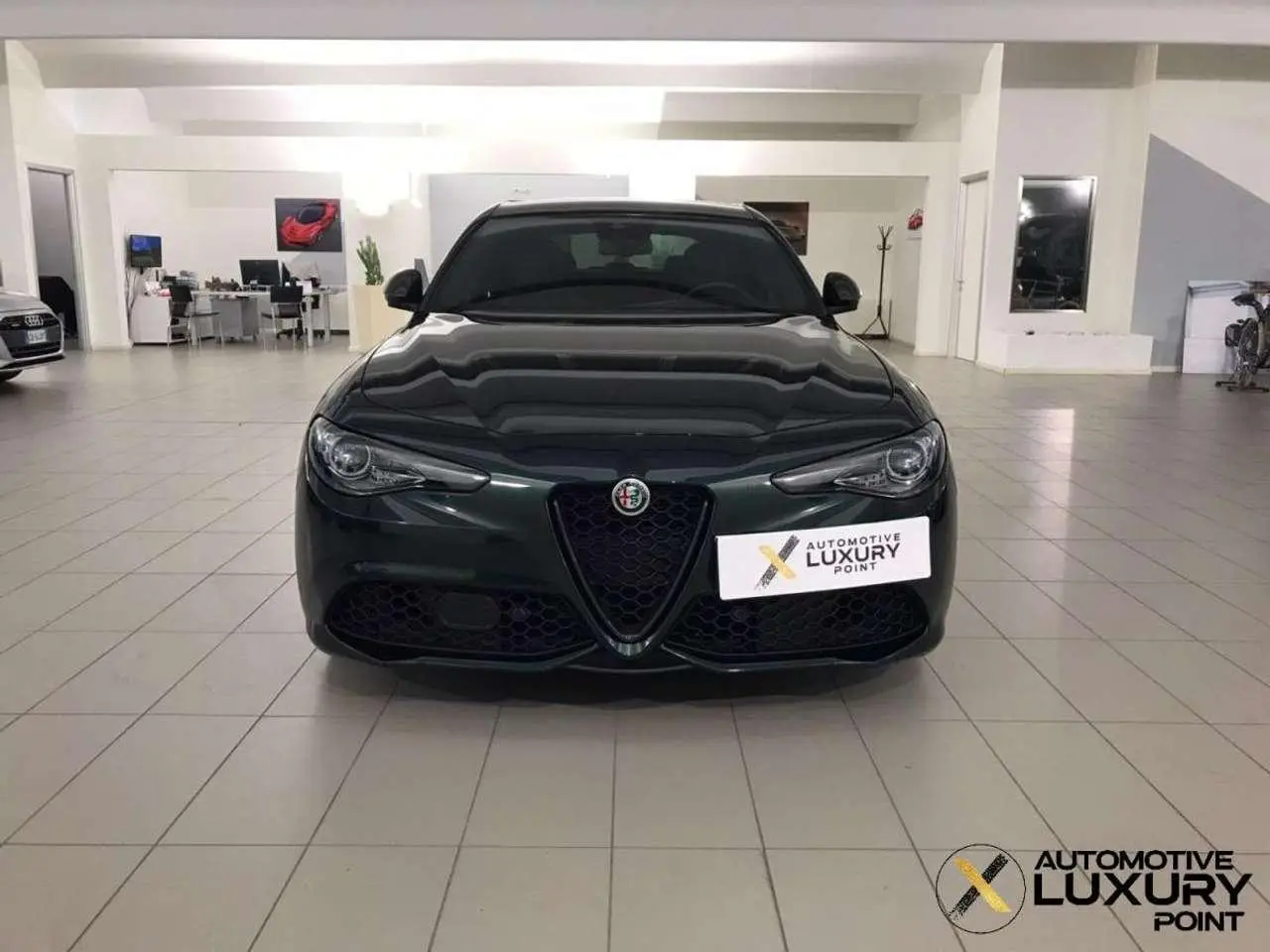 Photo 1 : Alfa Romeo Giulia 2021 Essence