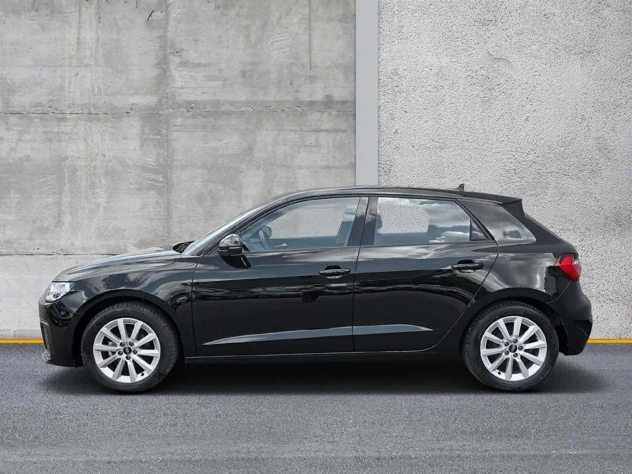 Photo 1 : Audi A1 2022 Petrol