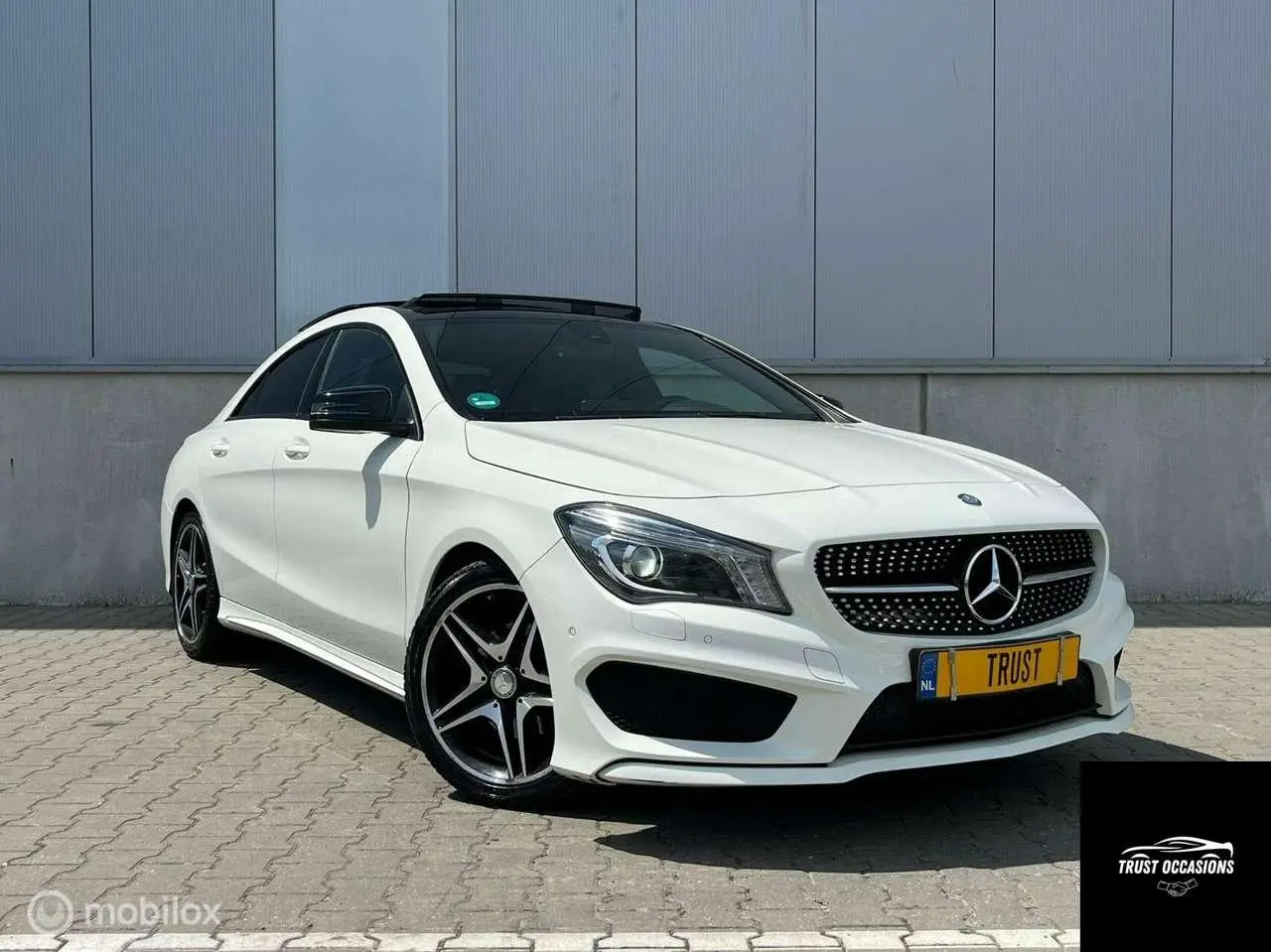 Photo 1 : Mercedes-benz Classe Cla 2015 Essence