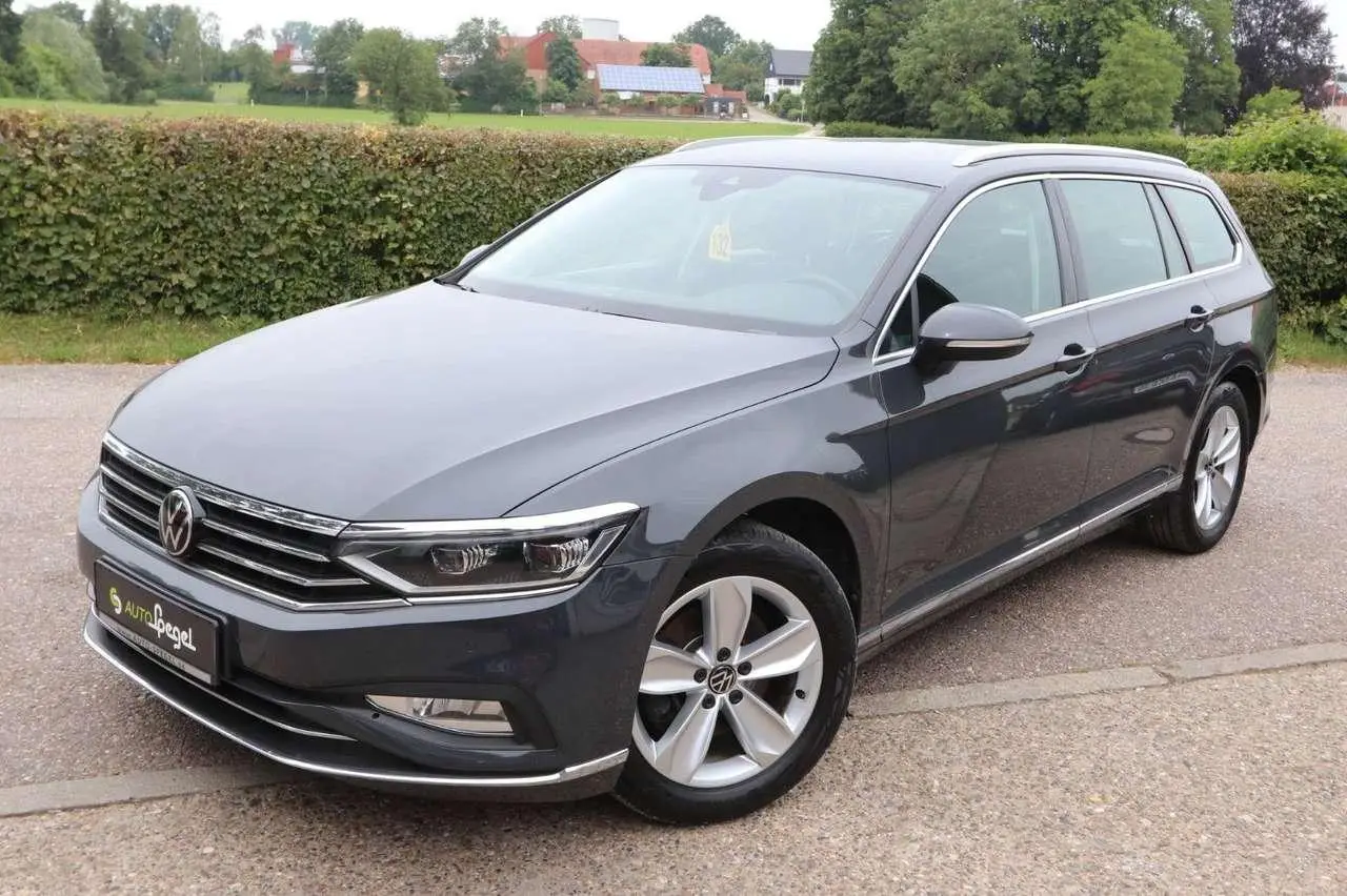 Photo 1 : Volkswagen Passat 2021 Diesel