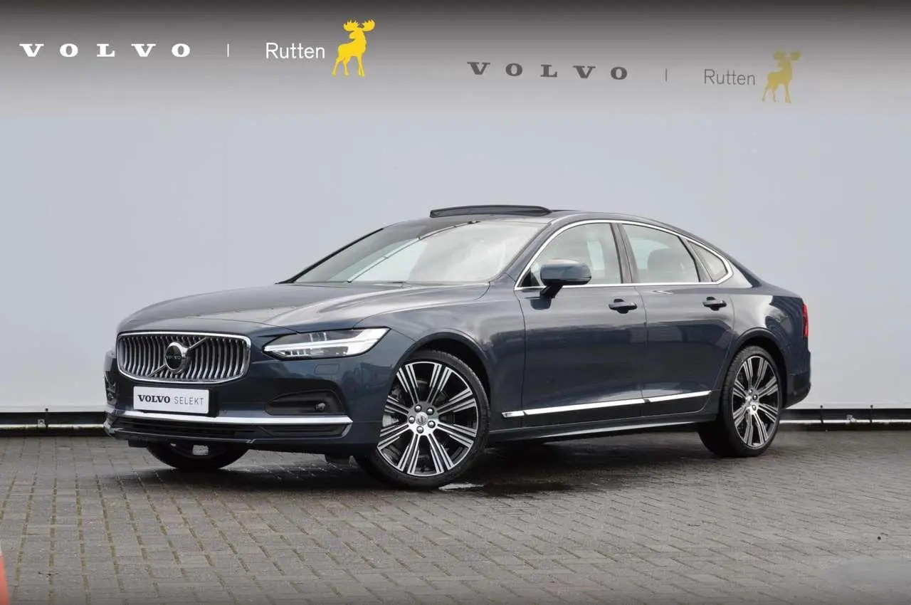 Photo 1 : Volvo S90 2023 Hybrid