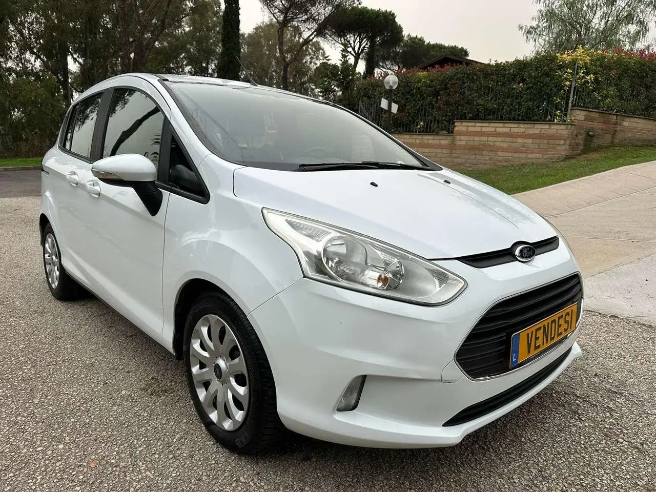 Photo 1 : Ford B-max 2015 Diesel