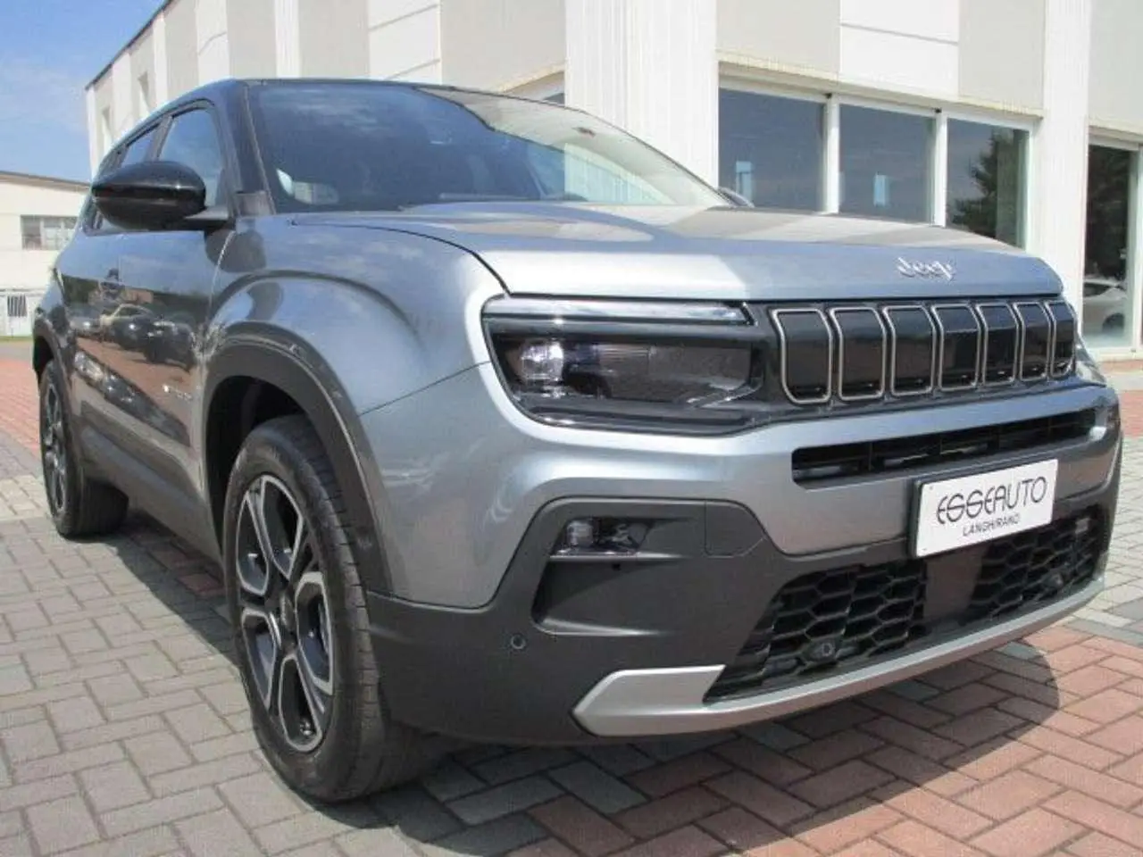 Photo 1 : Jeep Avenger 2024 Petrol