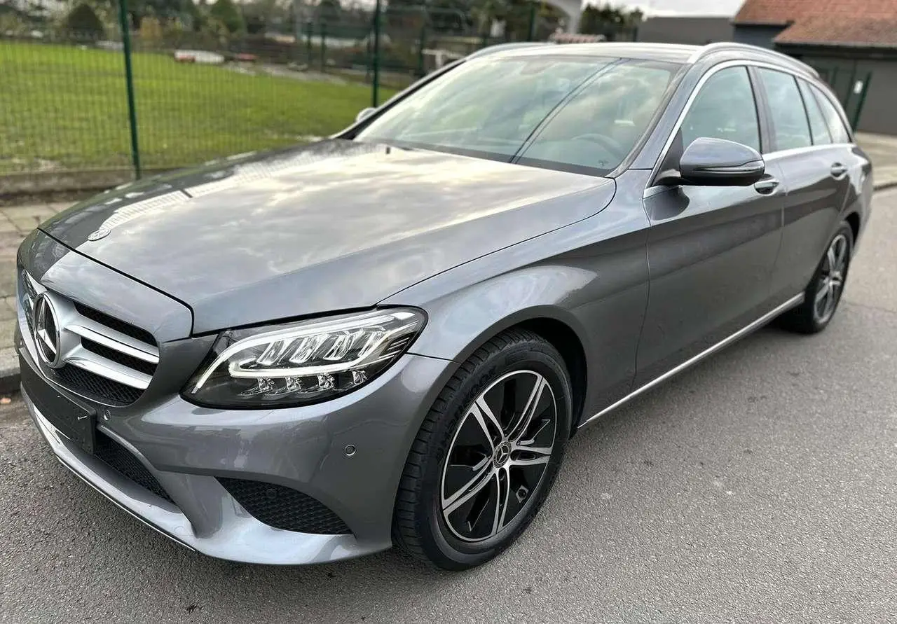 Photo 1 : Mercedes-benz Classe C 2018 Petrol