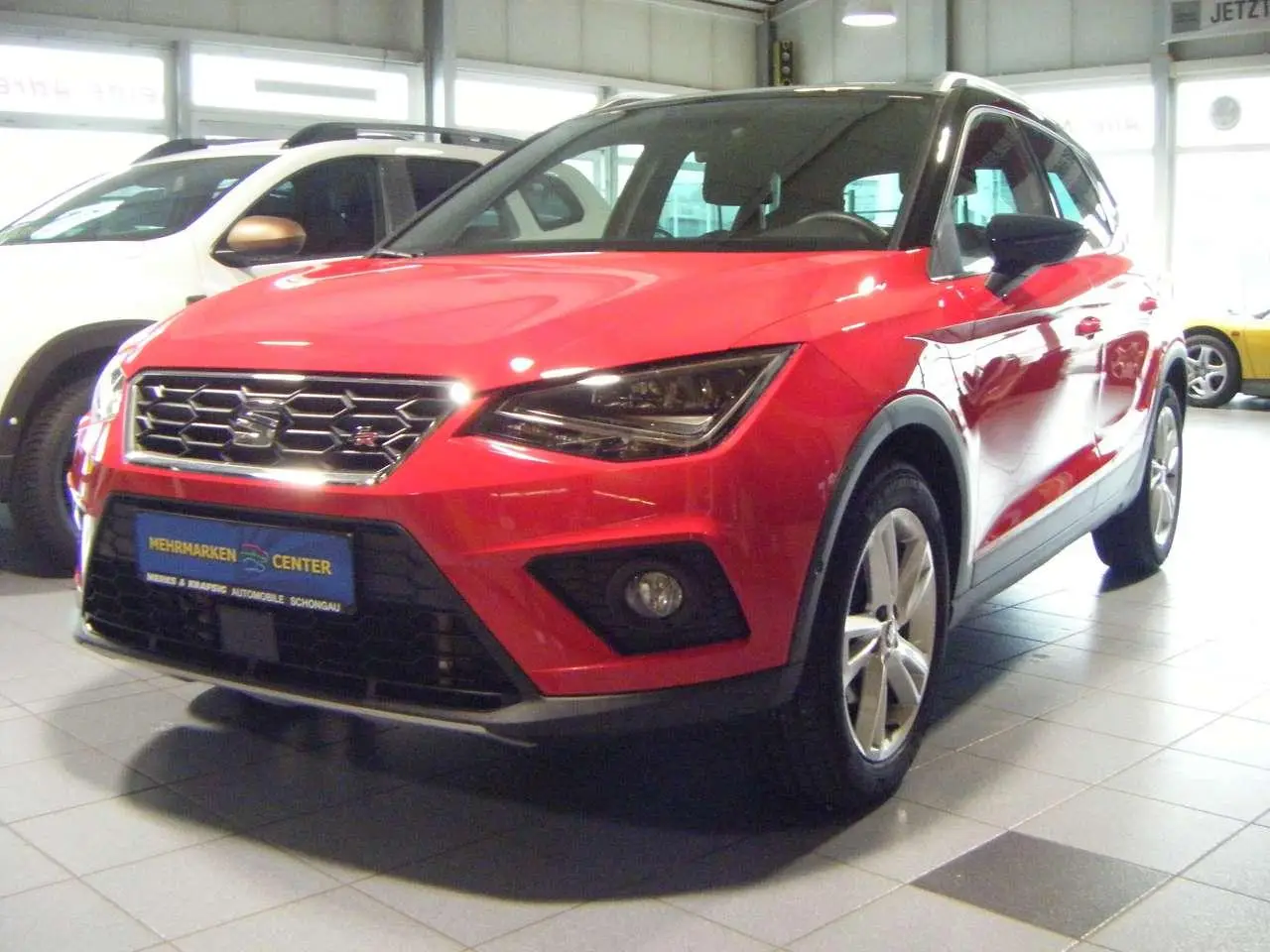 Photo 1 : Seat Arona 2021 Petrol