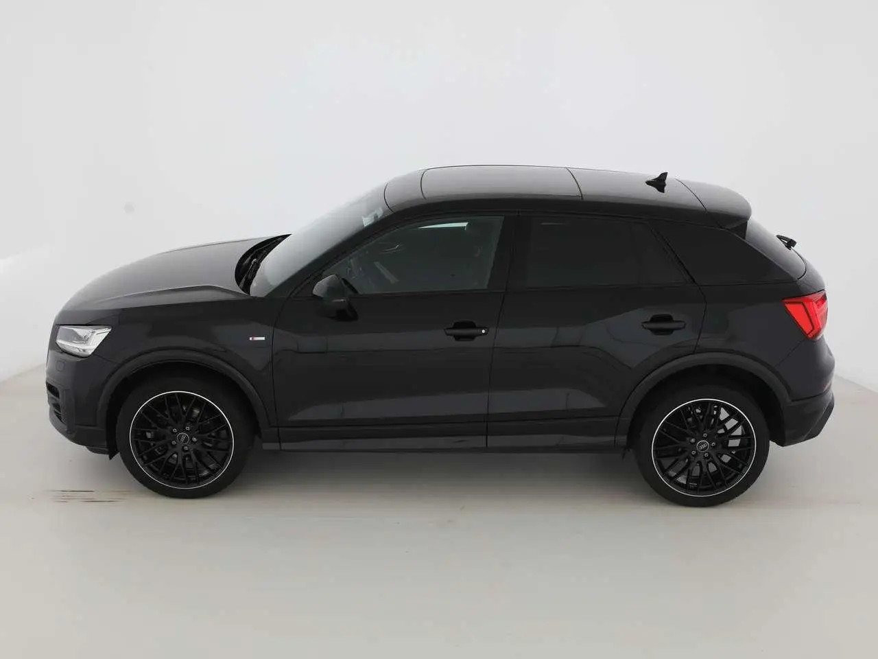 Photo 1 : Audi Q2 2019 Petrol