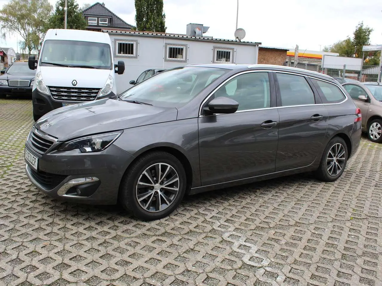 Photo 1 : Peugeot 308 2016 Petrol