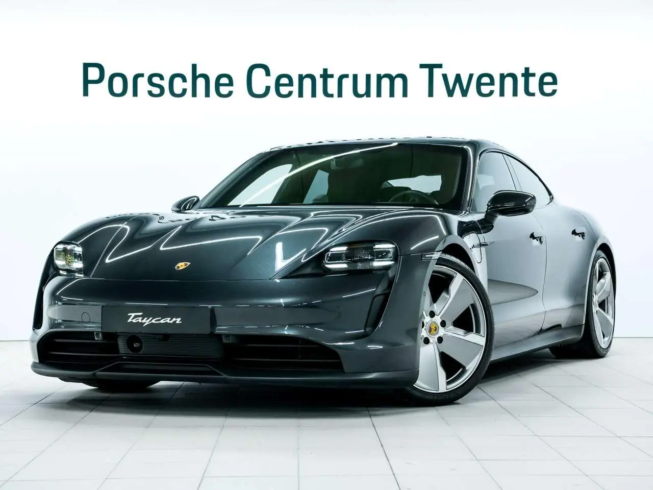 Photo 1 : Porsche Taycan 2020 Electric