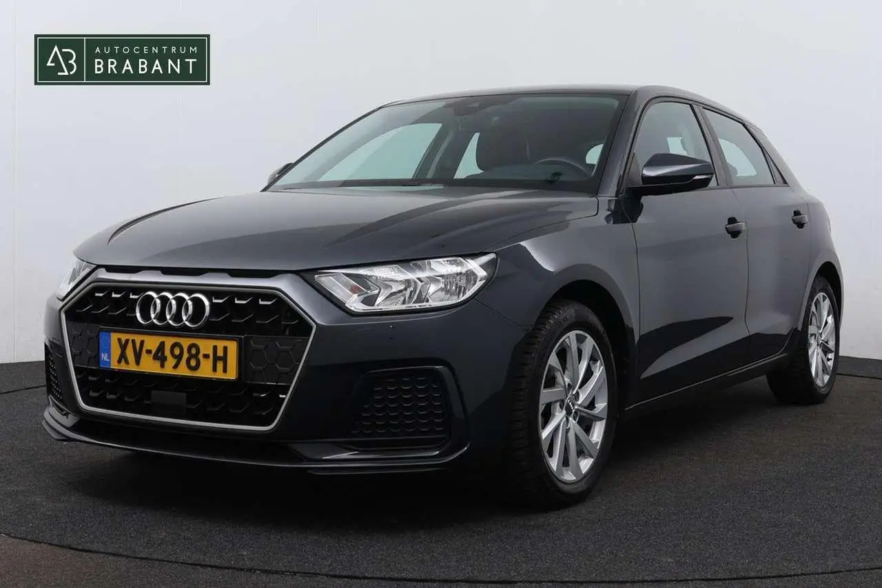 Photo 1 : Audi A1 2019 Essence