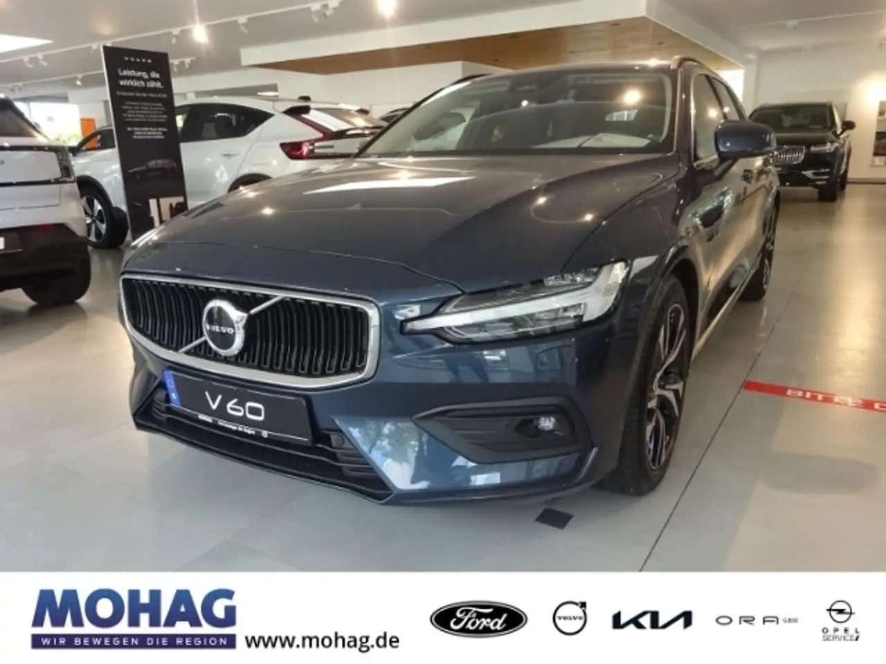 Photo 1 : Volvo V60 2024 Essence