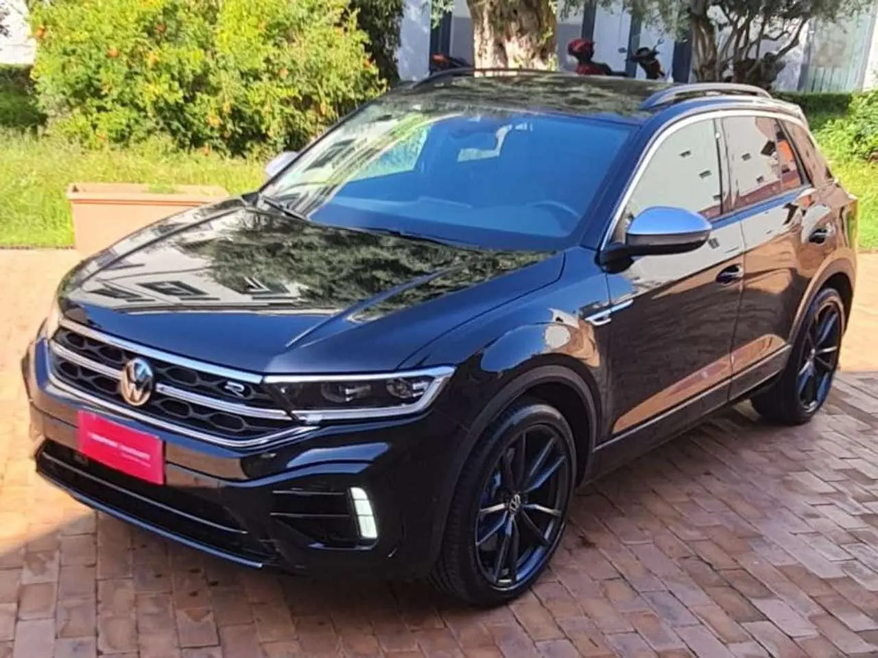 Photo 1 : Volkswagen T-roc 2023 Essence