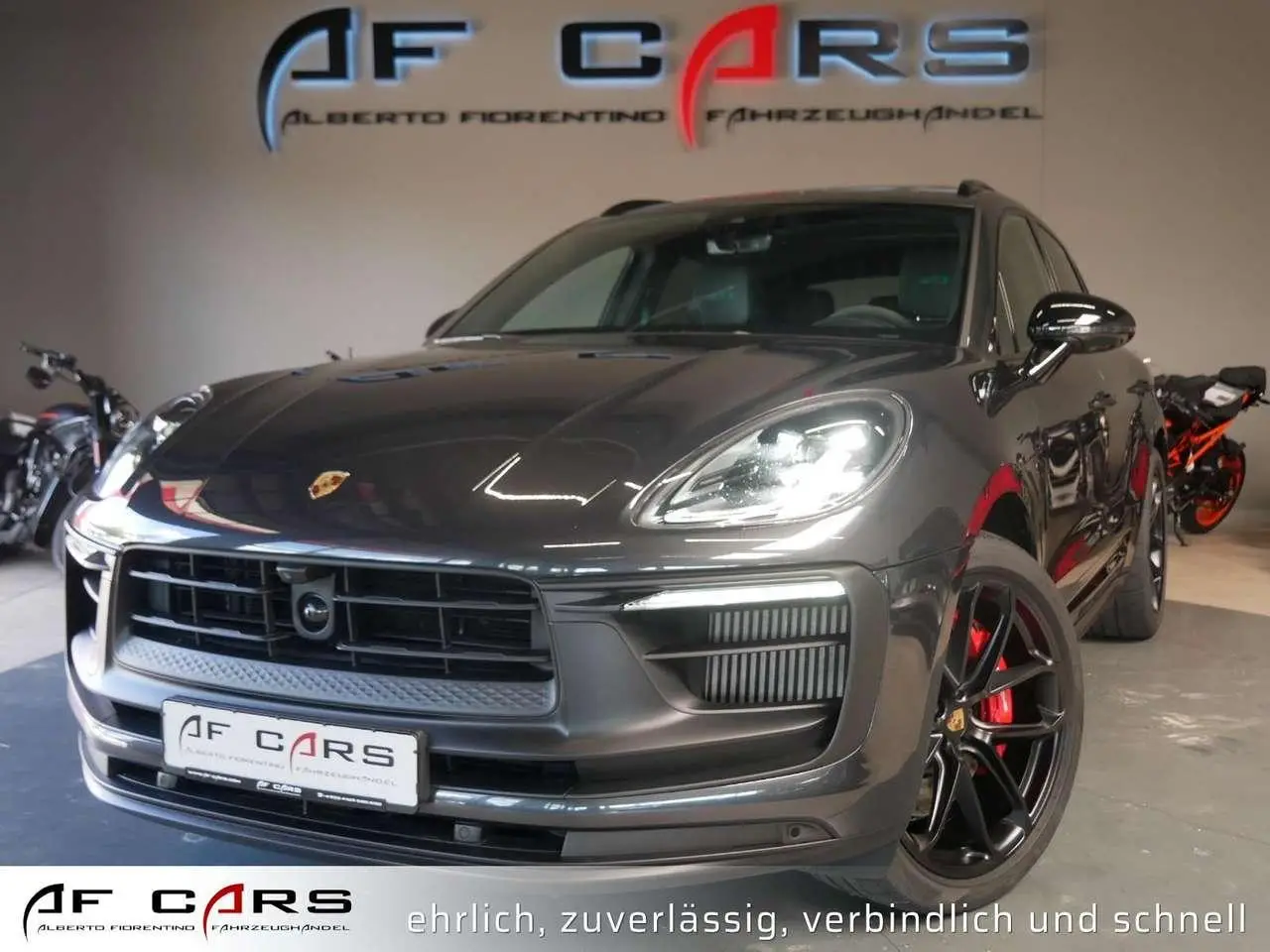 Photo 1 : Porsche Macan 2022 Petrol