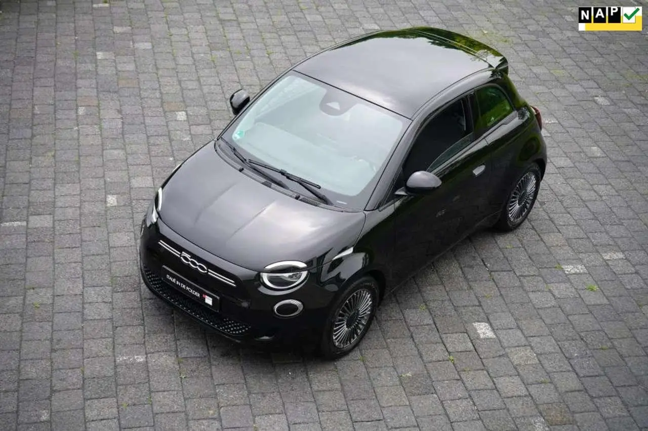 Photo 1 : Fiat 500 2021 Electric