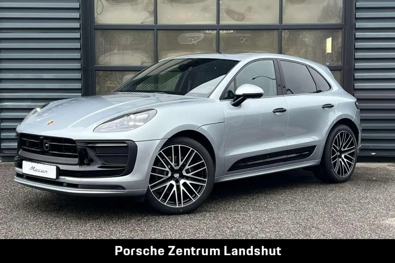 Photo 1 : Porsche Macan 2024 Essence