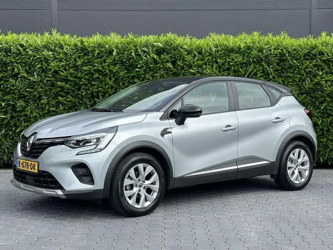 Photo 1 : Renault Captur 2020 Essence