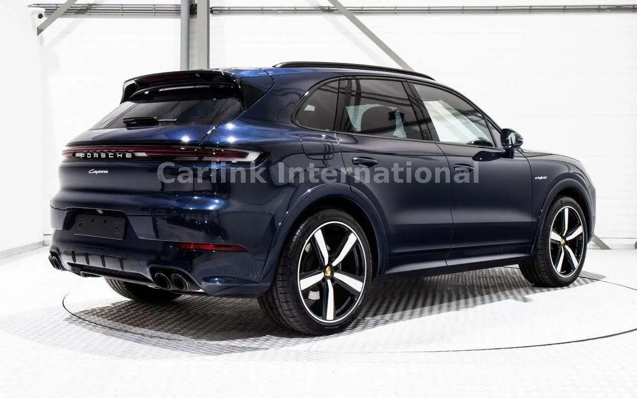 Photo 1 : Porsche Cayenne 2024 Hybrid