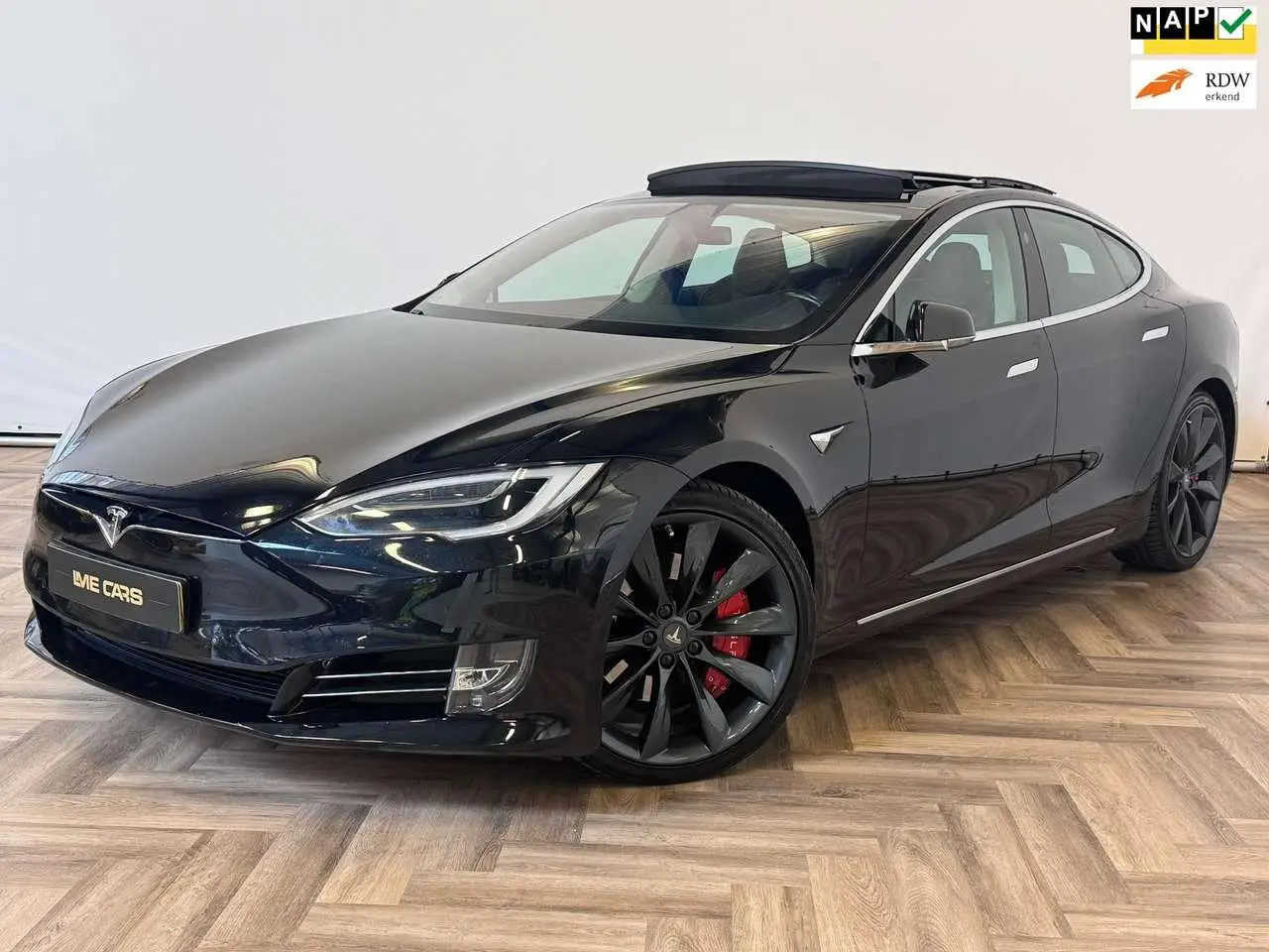 Photo 1 : Tesla Model S 2018 Electric