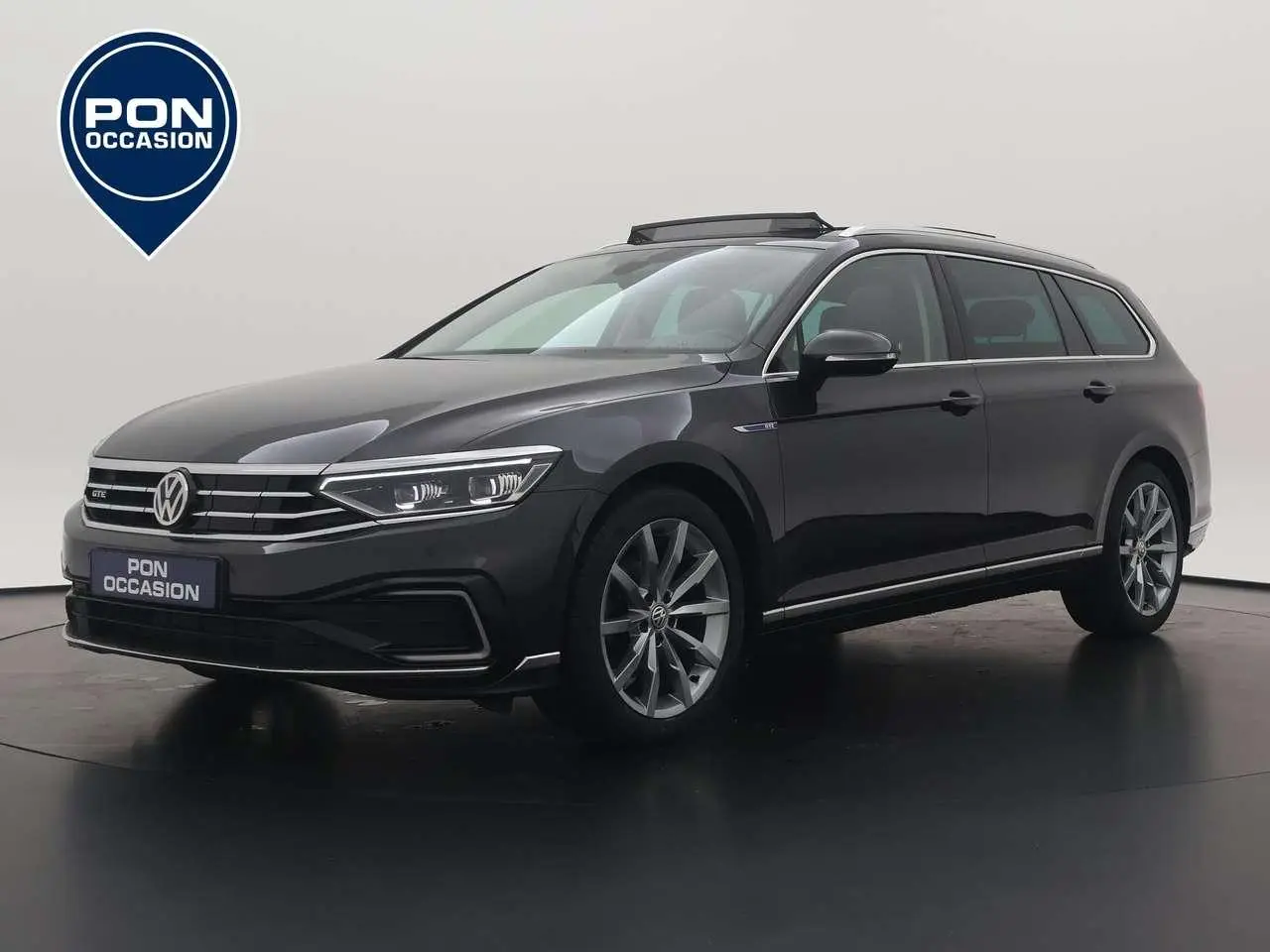 Photo 1 : Volkswagen Passat 2020 Hybride