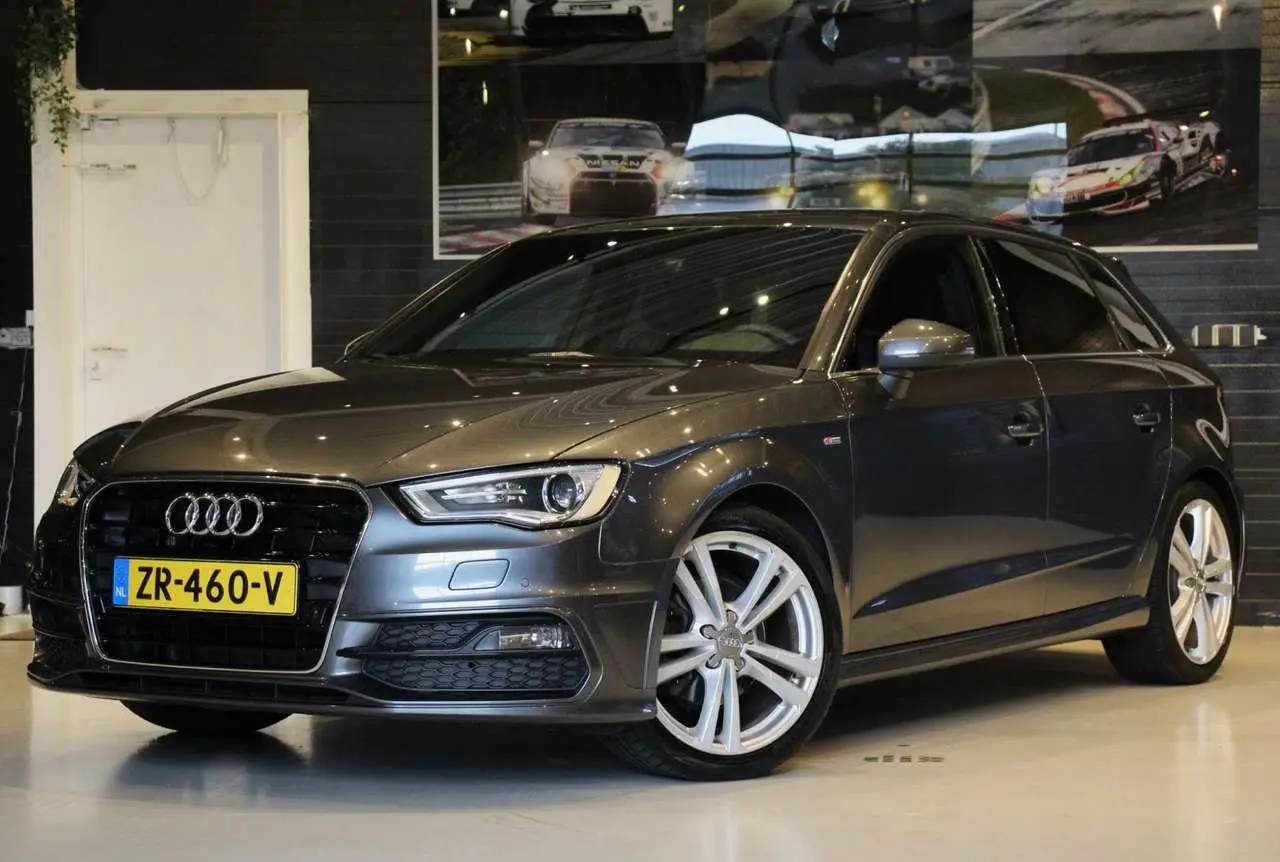 Photo 1 : Audi A3 2015 Essence