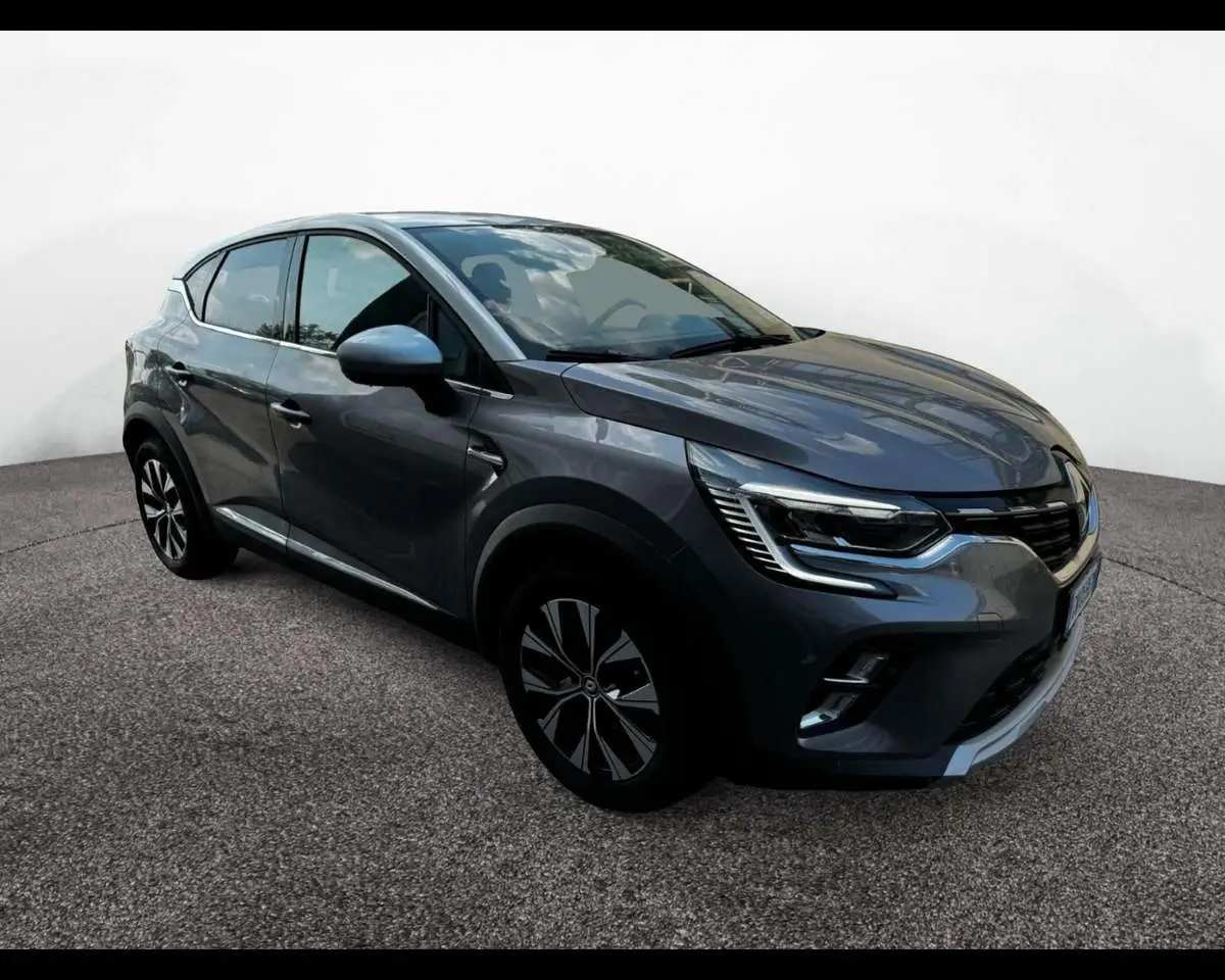 Photo 1 : Renault Captur 2023 Essence