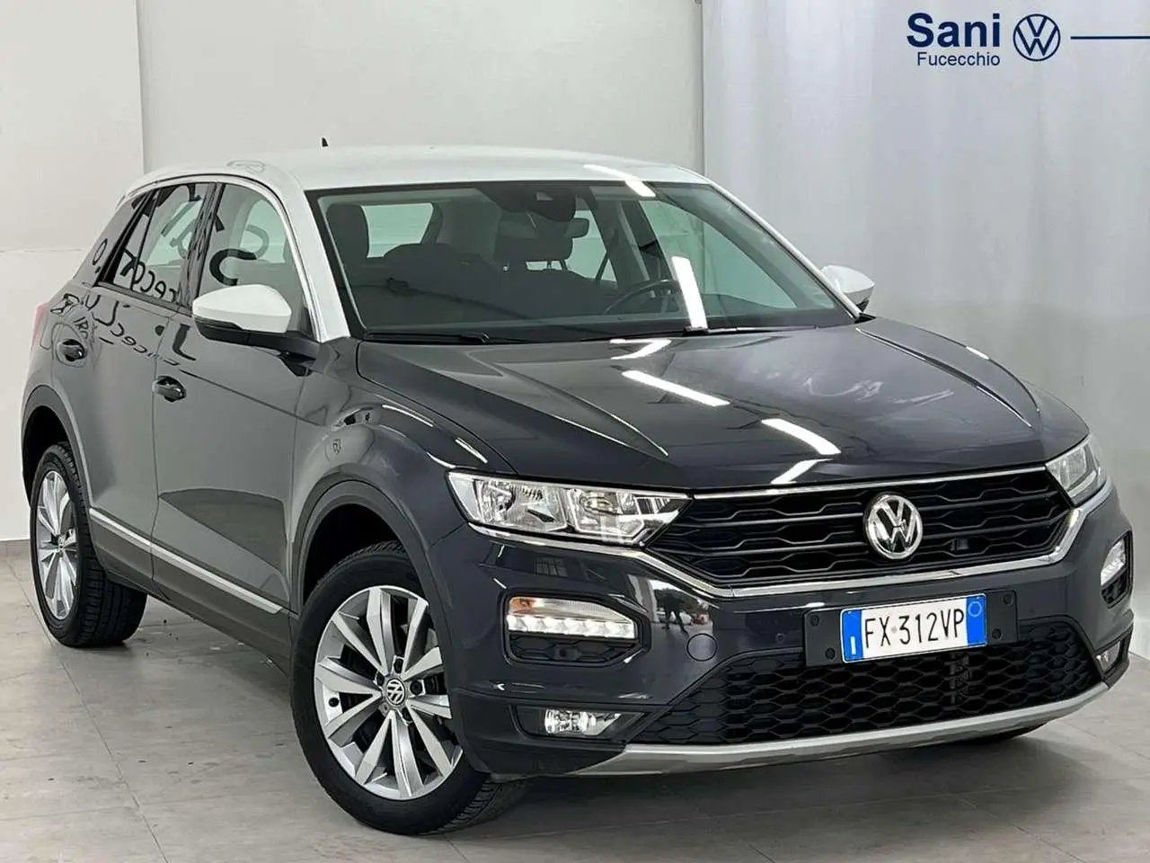 Photo 1 : Volkswagen T-roc 2019 Petrol