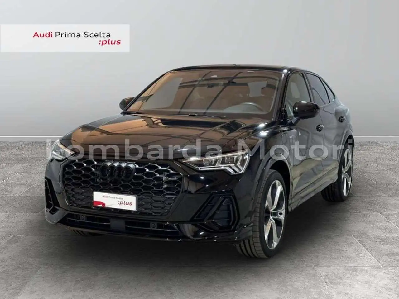 Photo 1 : Audi Q3 2023 Hybrid