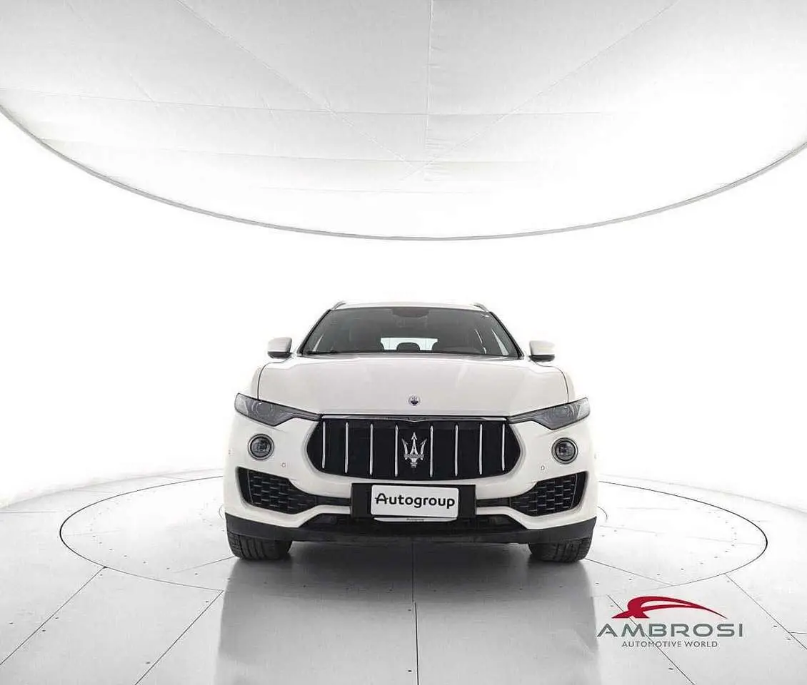 Photo 1 : Maserati Levante 2017 Diesel