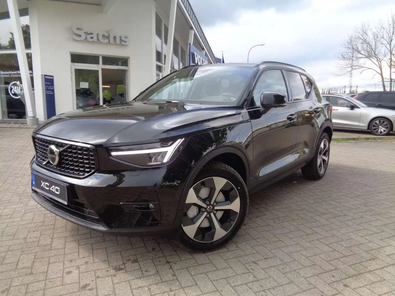 Photo 1 : Volvo Xc40 2024 Petrol