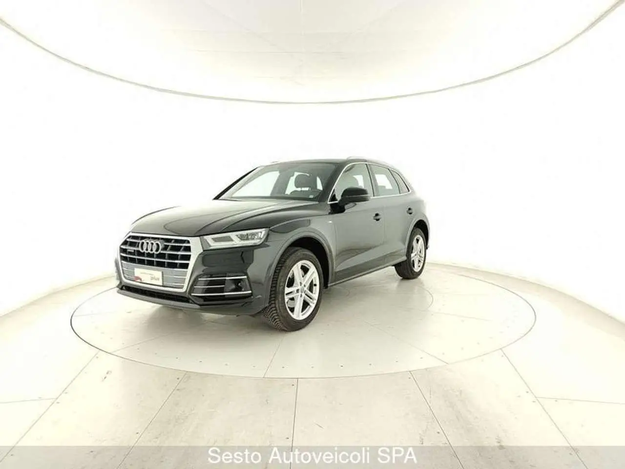 Photo 1 : Audi Q5 2020 Diesel