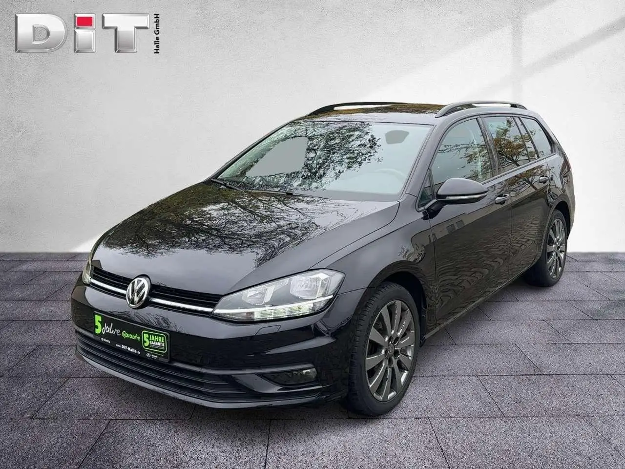 Photo 1 : Volkswagen Golf 2017 Petrol