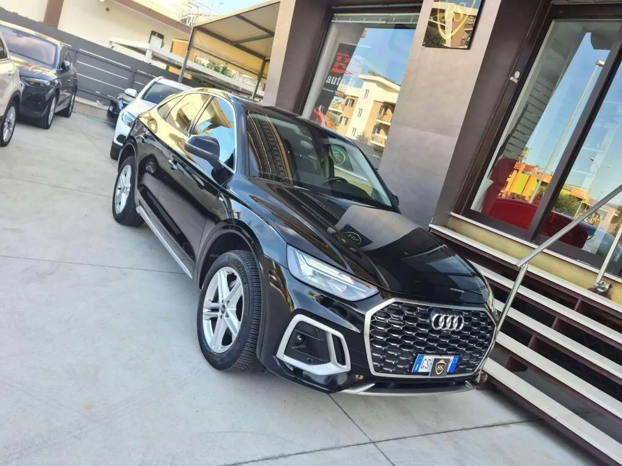 Photo 1 : Audi Q5 2021 Hybride