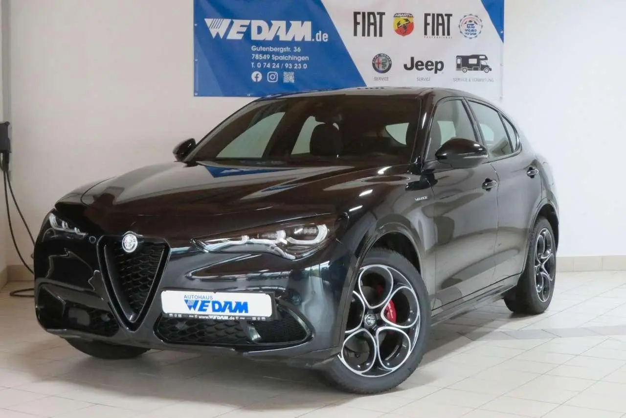 Photo 1 : Alfa Romeo Stelvio 2023 Petrol