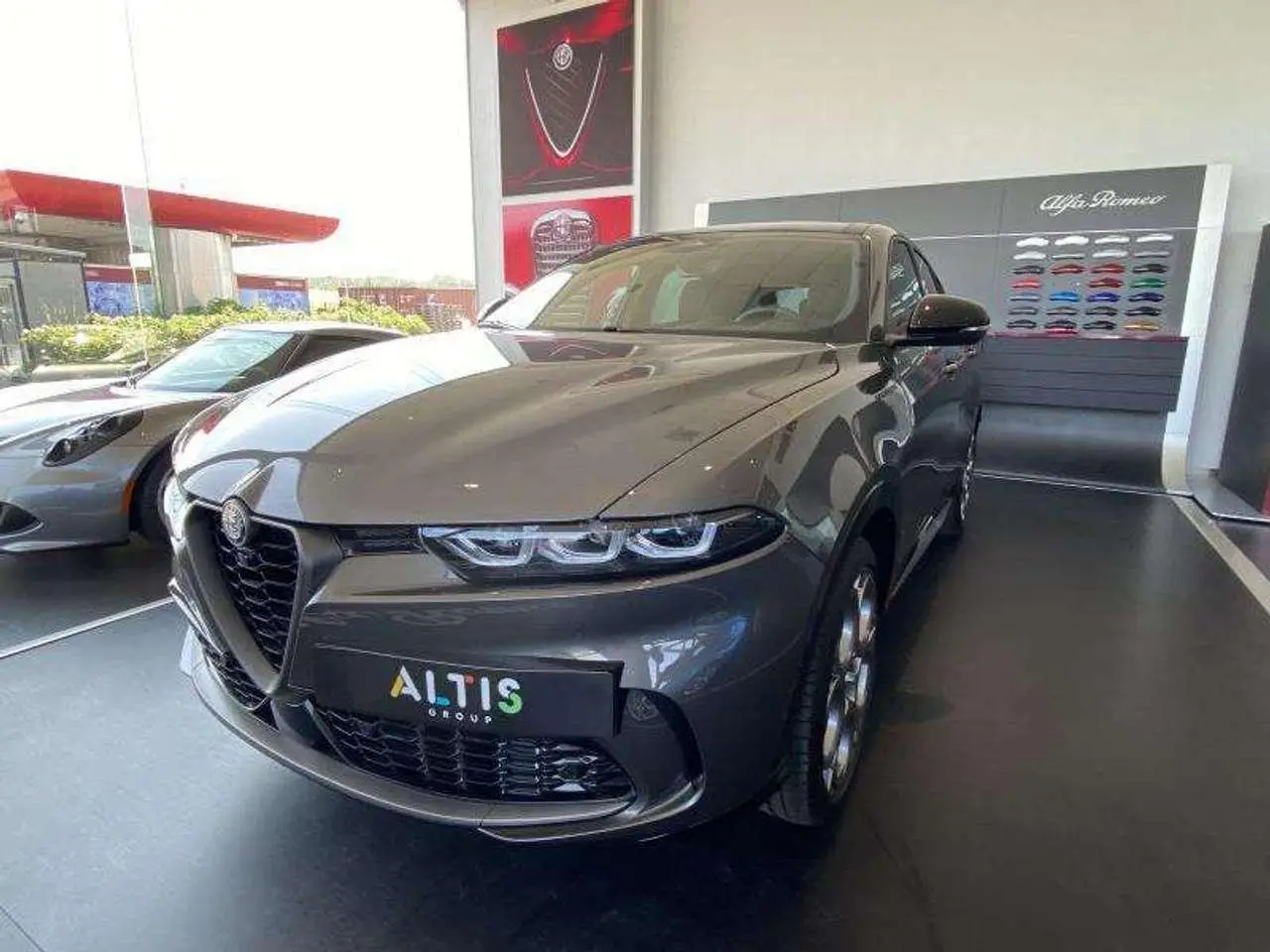 Photo 1 : Alfa Romeo Tonale 2023 Hybrid