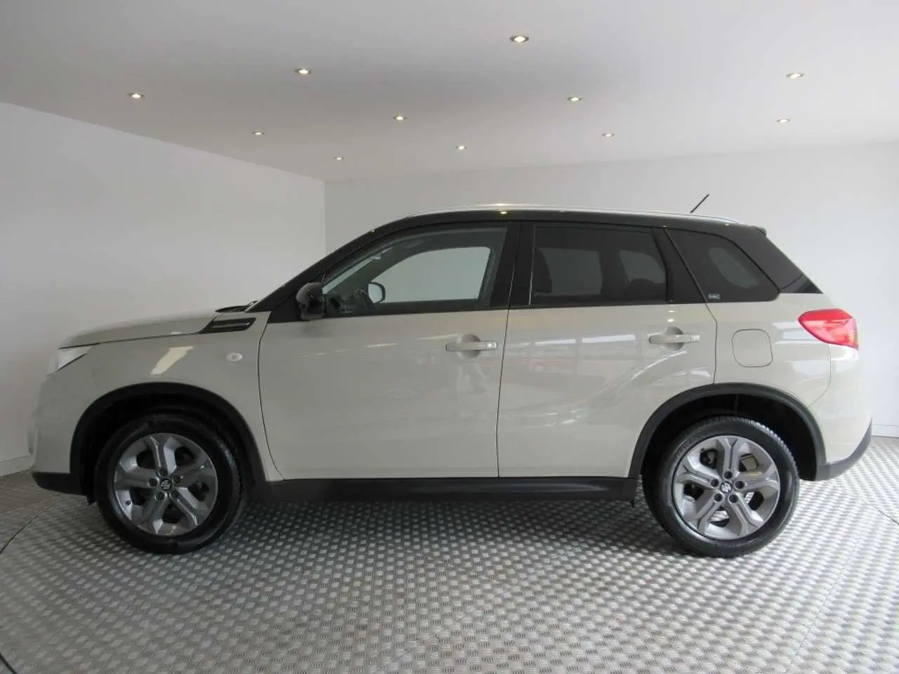 Photo 1 : Suzuki Vitara 2015 Essence