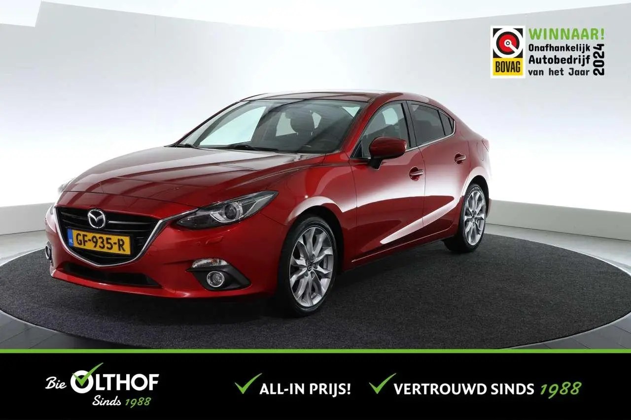 Photo 1 : Mazda 3 2015 Petrol