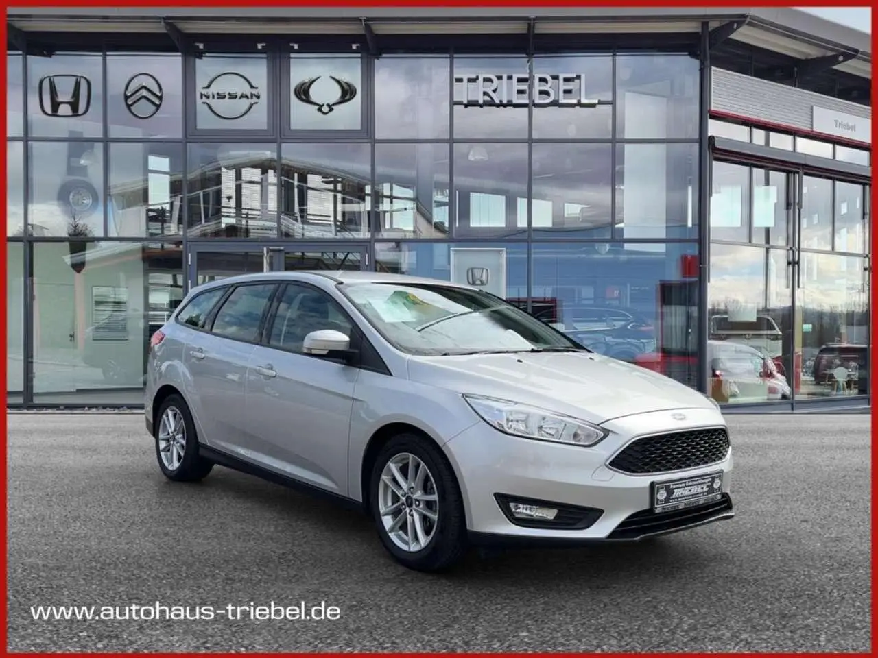 Photo 1 : Ford Focus 2016 Petrol