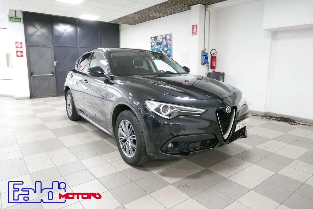 Photo 1 : Alfa Romeo Stelvio 2017 Diesel