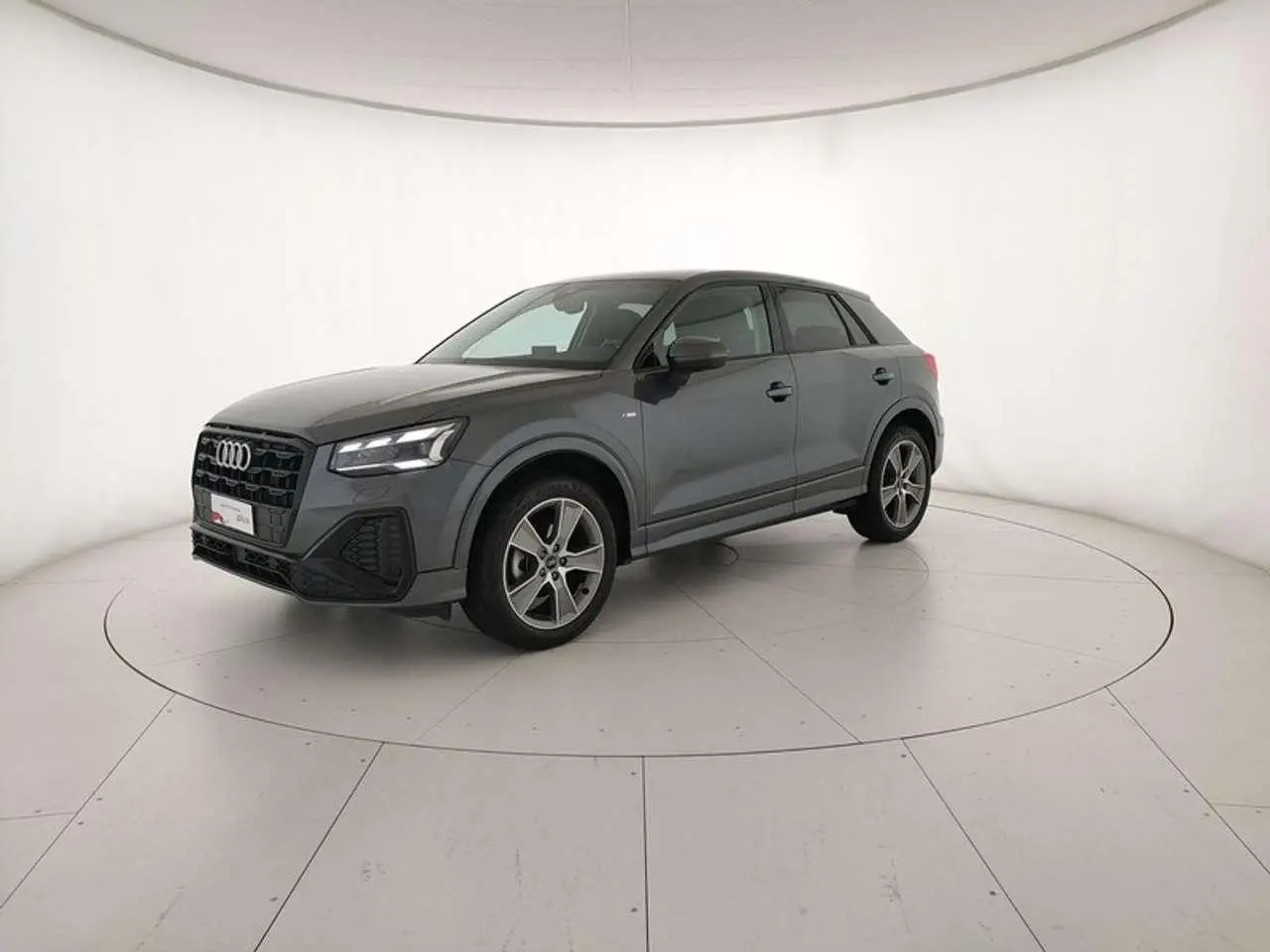 Photo 1 : Audi Q2 2023 Diesel