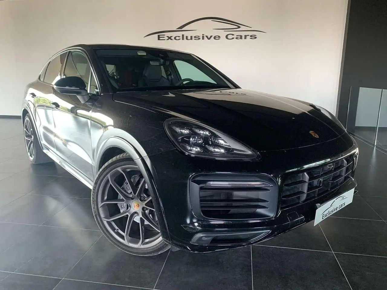 Photo 1 : Porsche Cayenne 2019 Petrol