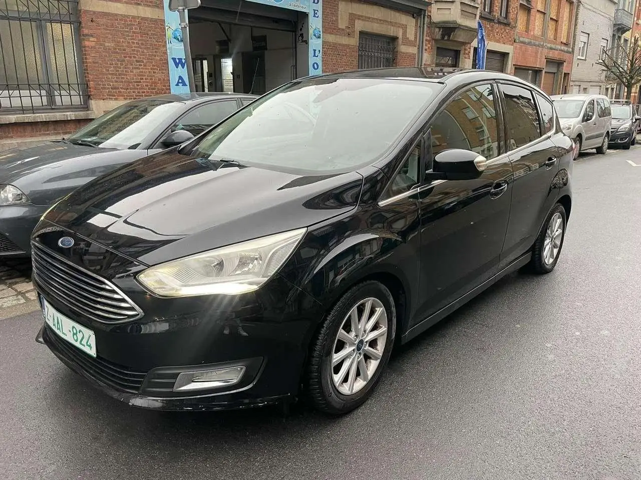 Photo 1 : Ford C-max 2016 Petrol