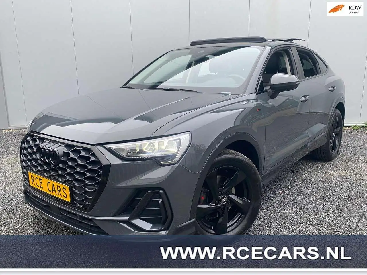 Photo 1 : Audi Q3 2019 Hybride