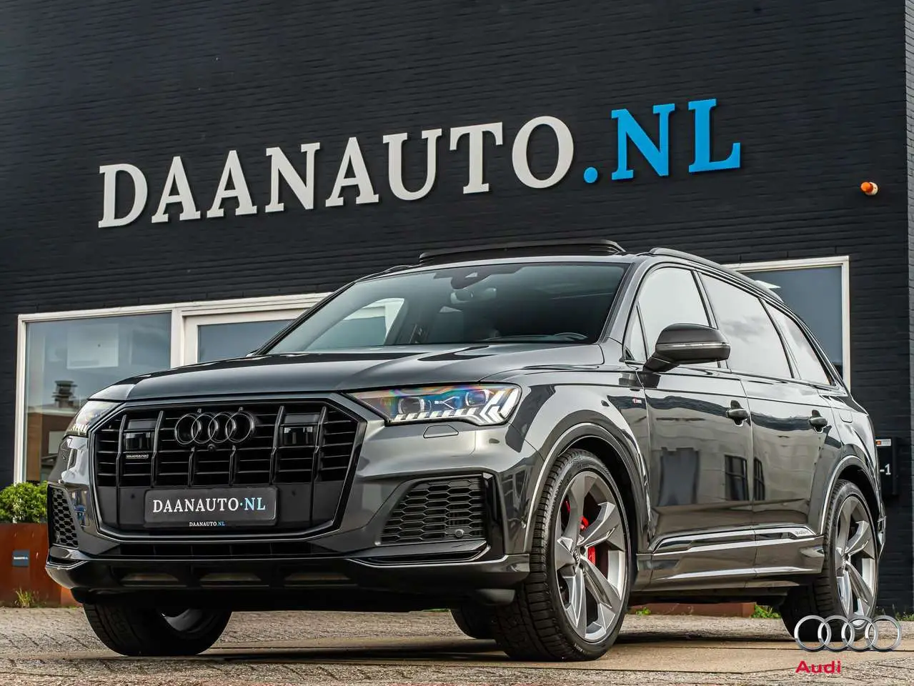 Photo 1 : Audi Q7 2020 Hybride