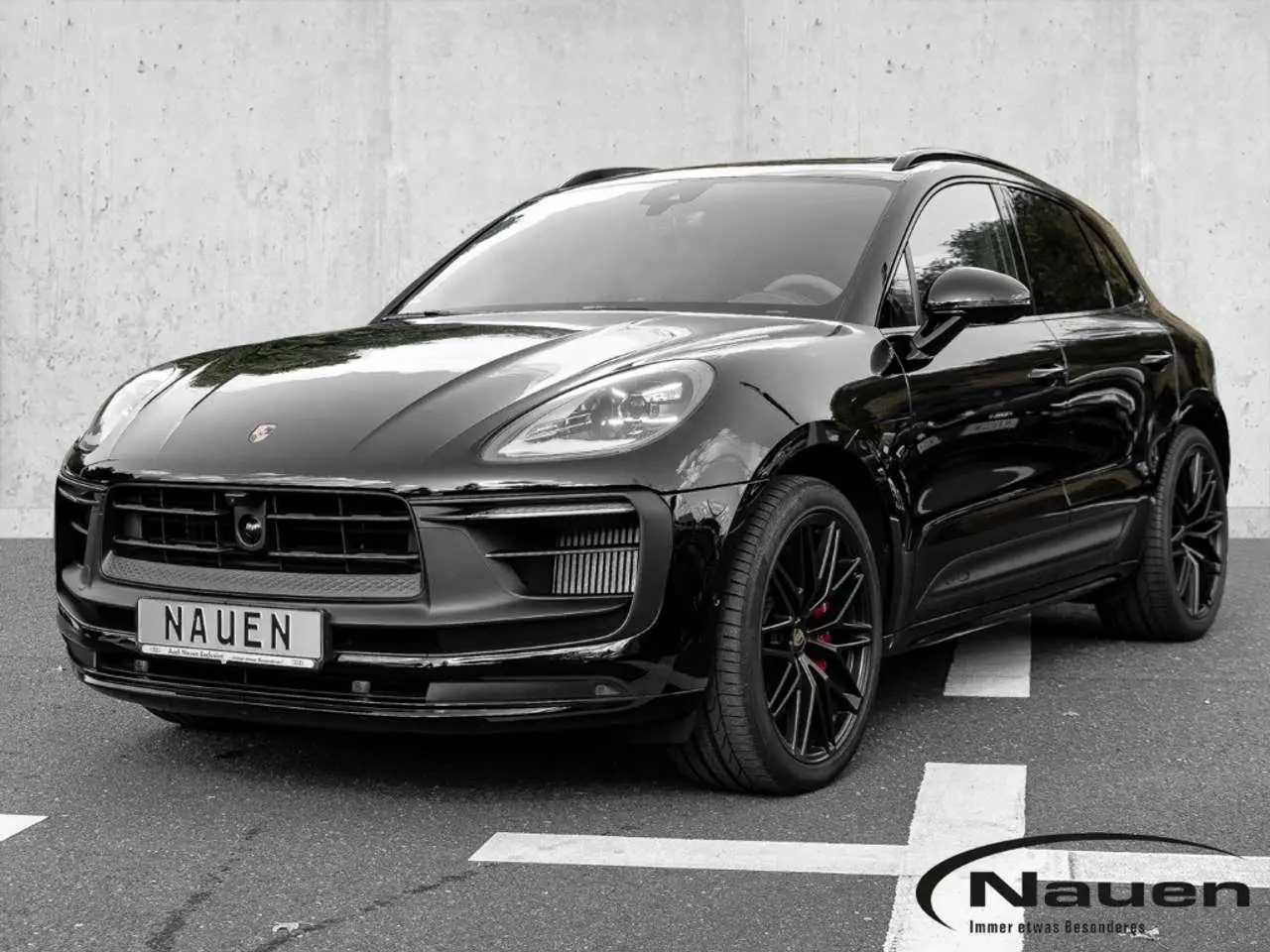 Photo 1 : Porsche Macan 2023 Essence