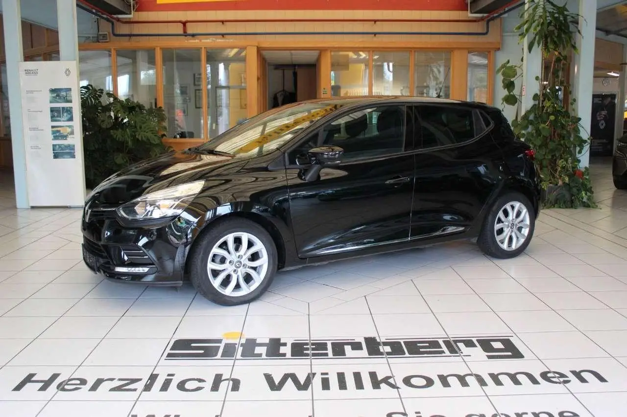 Photo 1 : Renault Clio 2019 Petrol