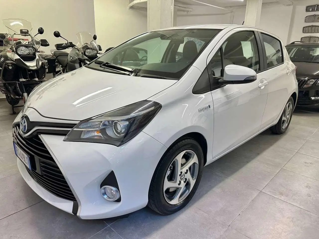 Photo 1 : Toyota Yaris 2017 Hybrid