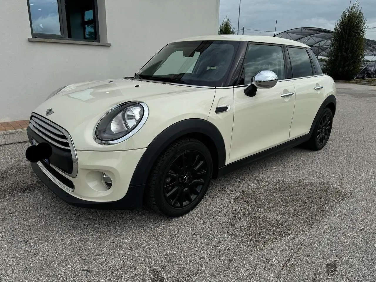 Photo 1 : Mini One 2015 Petrol