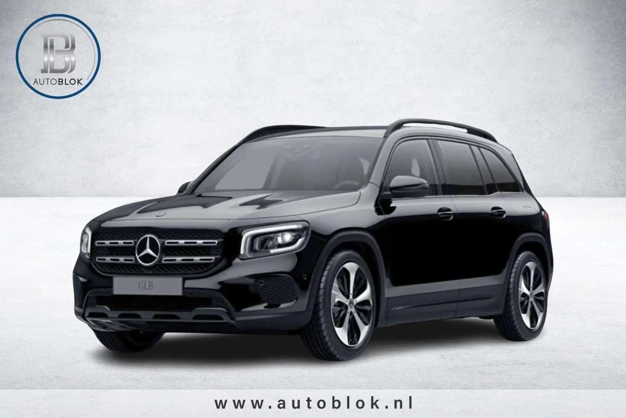 Photo 1 : Mercedes-benz Classe Glb 2023 Petrol